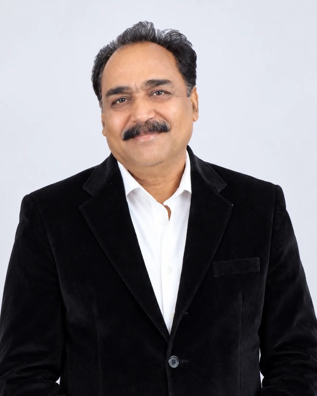 Dr. Alok Agrawal